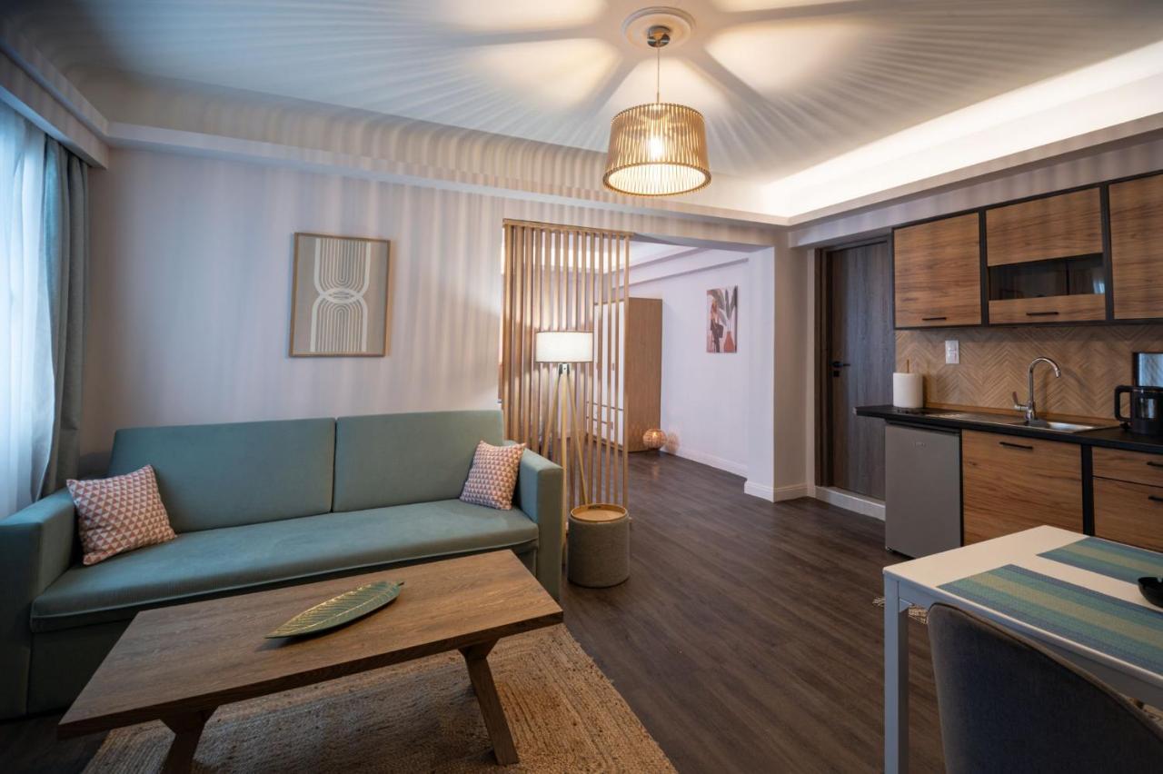 Niki Athens Suites - Cosy Suite In The Historical Center Of Афіни Екстер'єр фото